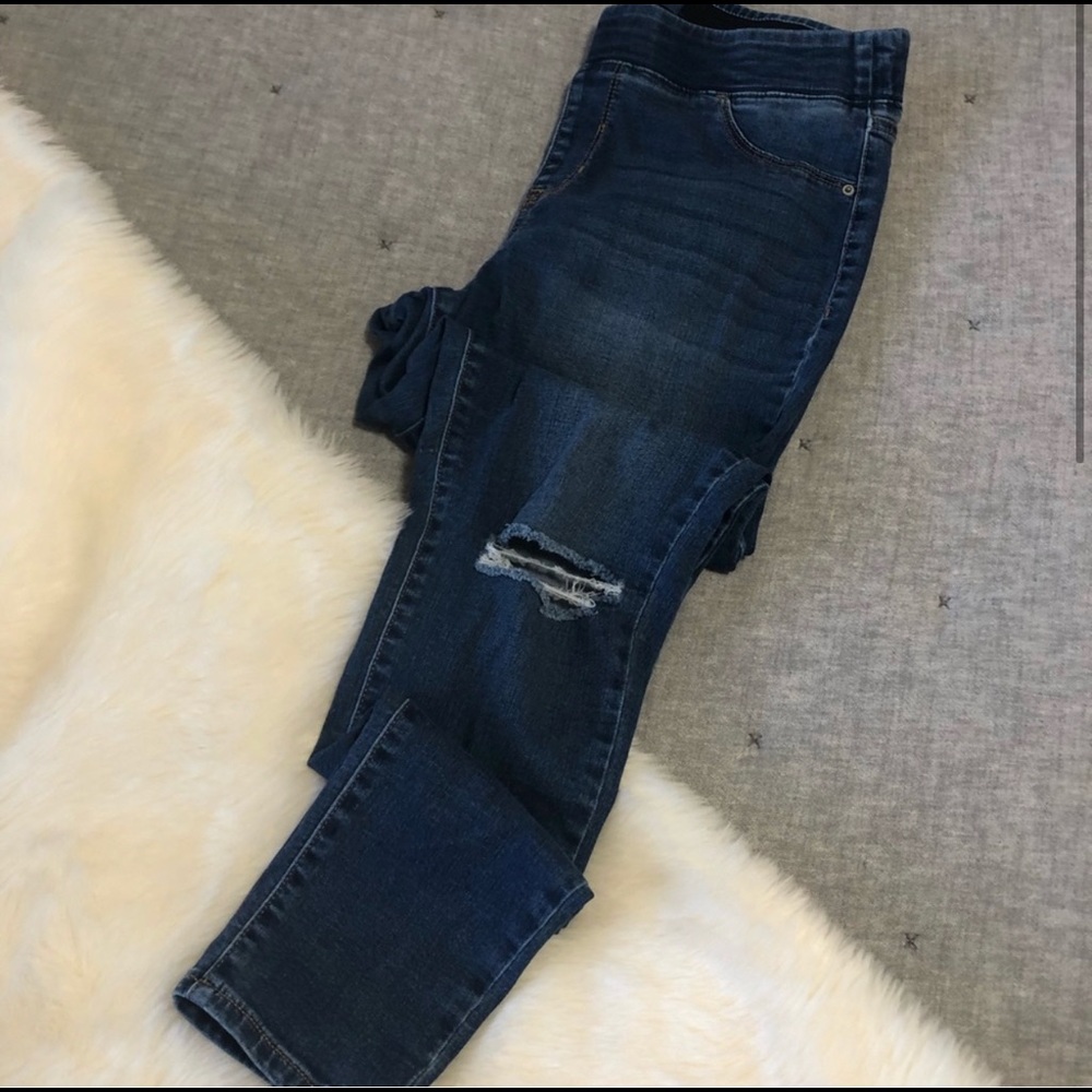 Oldnavy rockstar sculpt split knee jeans sz.12